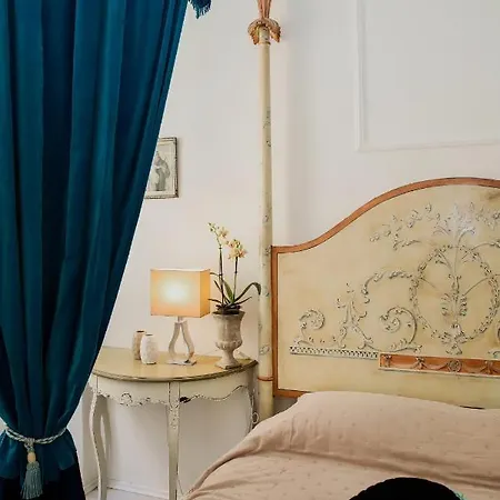 Elephant In My Apartamento