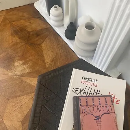 Elephant In My Apartamento