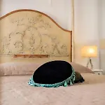 Elephant In My 아파트 *